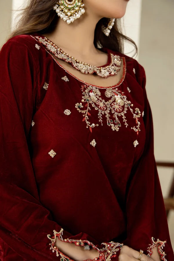 Maroon Makhmal